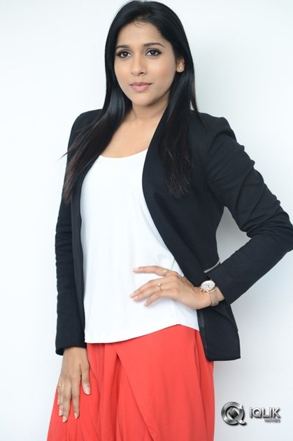 Rashmi-Gautam-Interview-About-Next-Nuvve-Movie